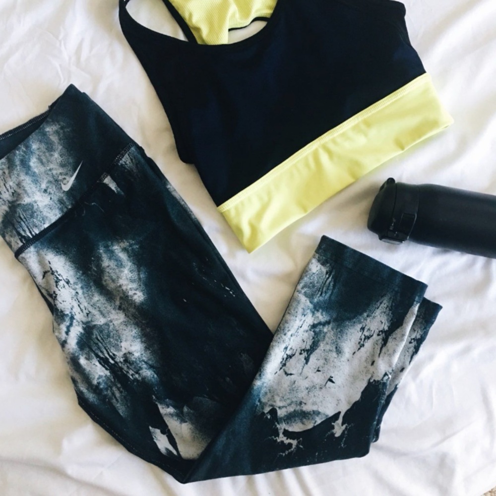 Nike marble print Capri leggings